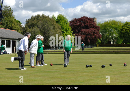 leamington spa victoria park bowls warwickshire england alamy similar